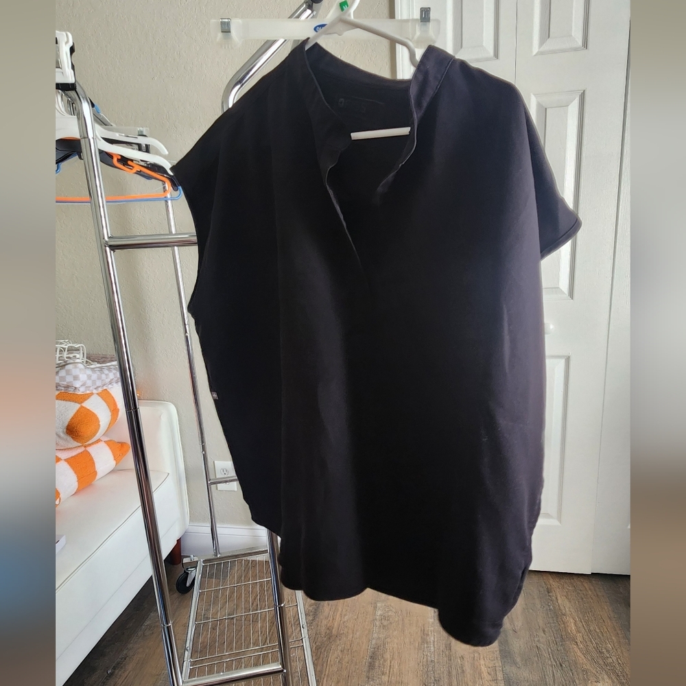 Figs Black Short Sleeve Scrub Top